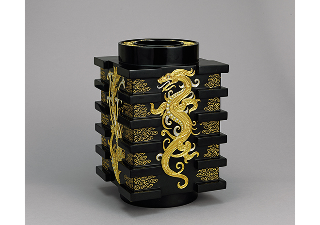 四方至尊